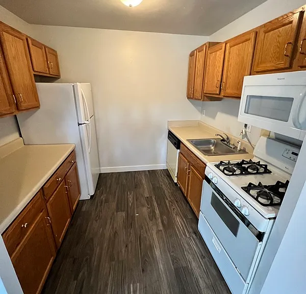 808 Brook Hill Rd — Photo 6