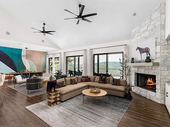 4th image of 4400 Aqua Verde Dr