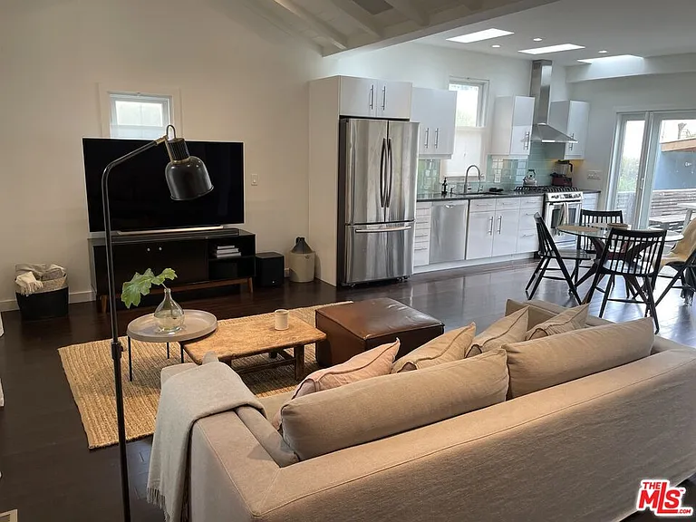 4155 Lincoln Ave — Photo 44