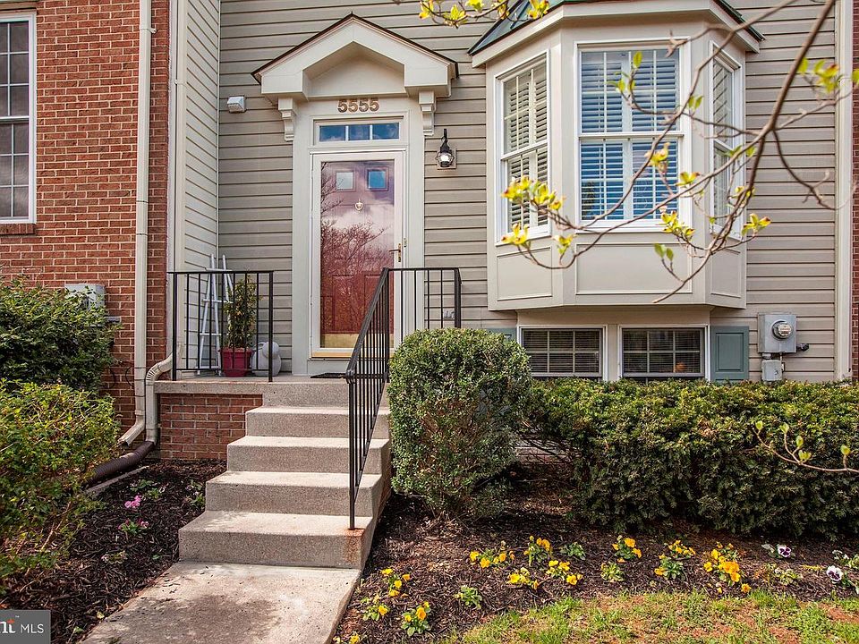 1st image of 5555 Fox Hall Ct