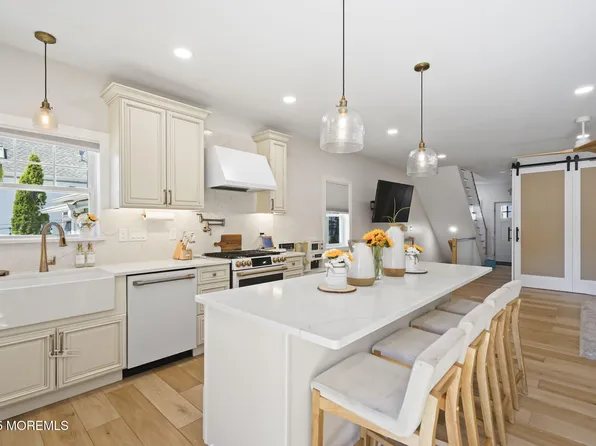 128 1st Street, Keyport, NJ 07735