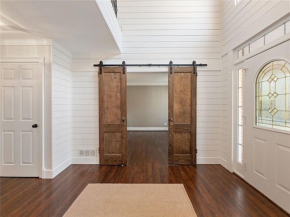 5th image of 3965 Hamilton View Way