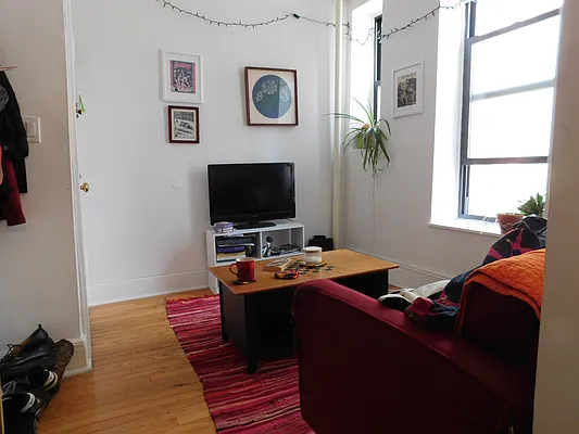 Rented by Oxford Property Group | media 1