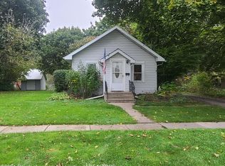 1975 Elm St, Holt, MI 48842