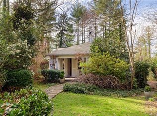 200 Davis Mountain Rd, Laurel Park, NC 28739