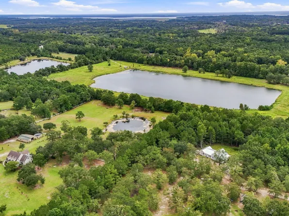 5527 Elliott Estates Rd, Hollywood, SC 29449
