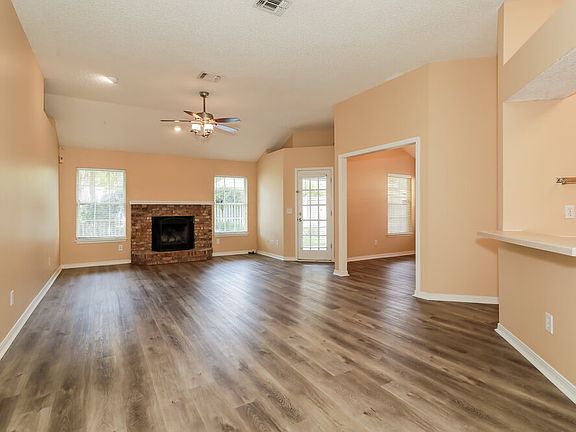 5th image of 8778 Celia Ct