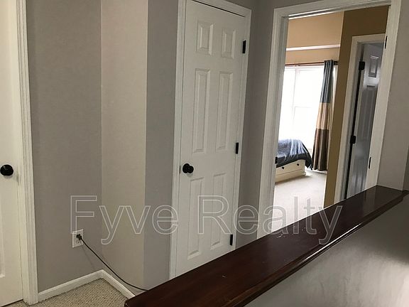 5th image of 8601 Portwood Ln