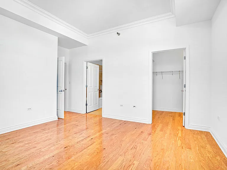 828 W Grace St #1503 — Photo 9