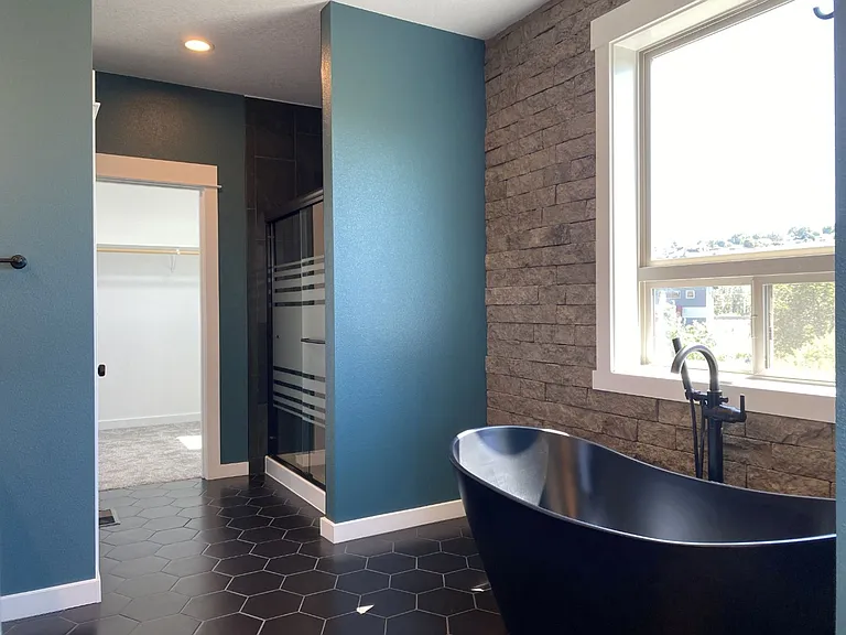 112 Southshore Ave — Photo 18