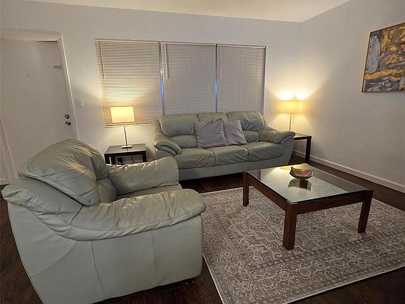 2nd image of 3011 Westbury F #3011