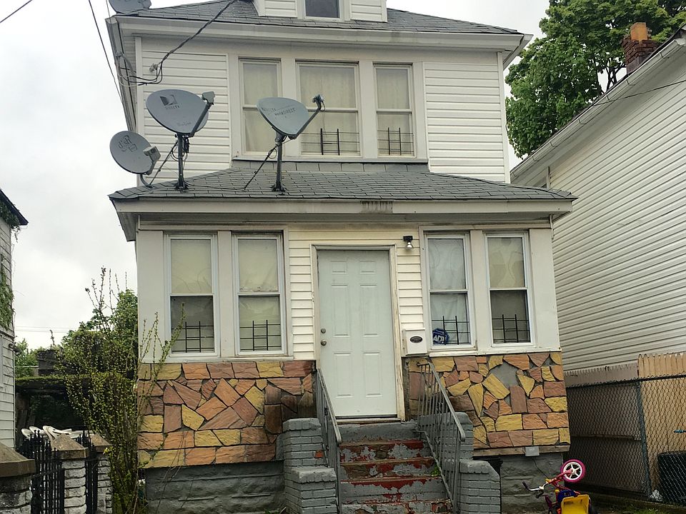1st image of 10727 156th St