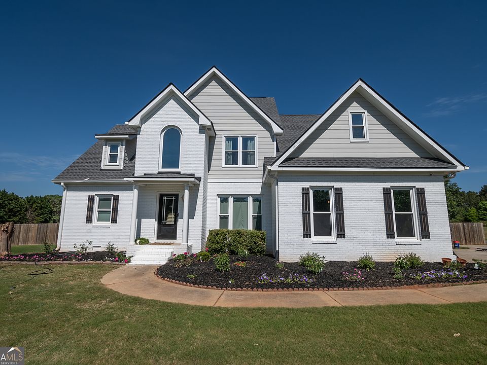 1st image of 768 Appian Way