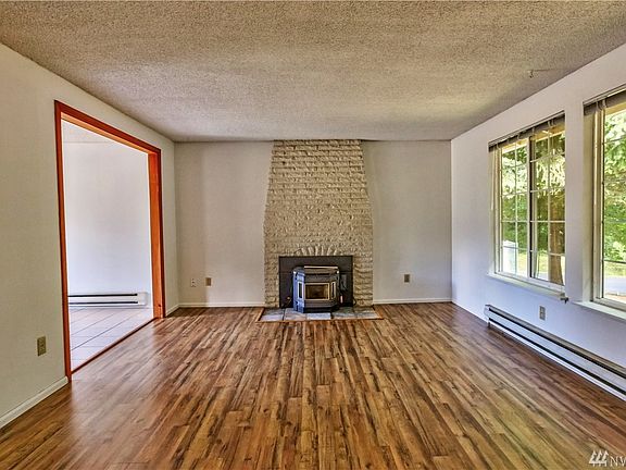 4th image of 2510 SE Brookside Ct