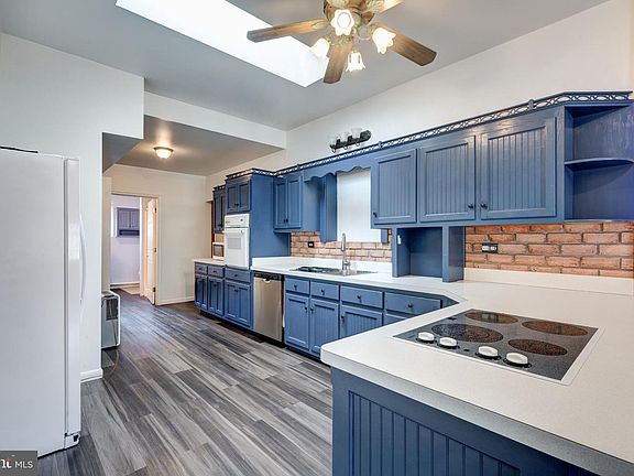 4th image of 8605 Hampton Valley Rd