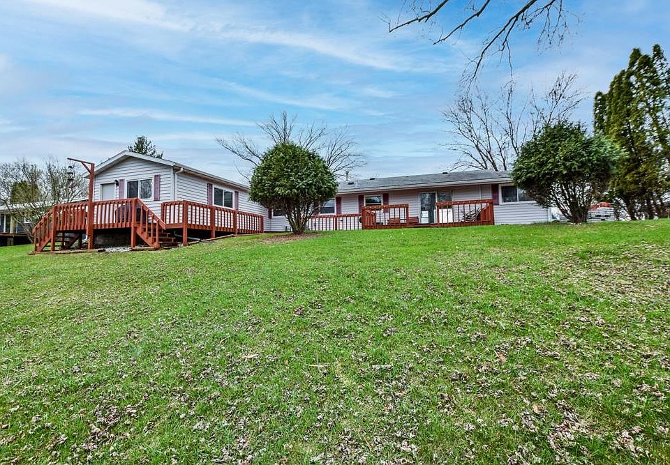 1st image of W10940 W Harmony Dr