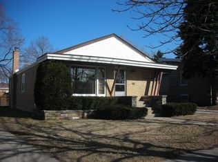 9153 S Avers Ave, Evergreen Park, IL 60805