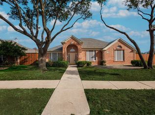 1306 Bentley Dr, Carrollton, TX 75006
