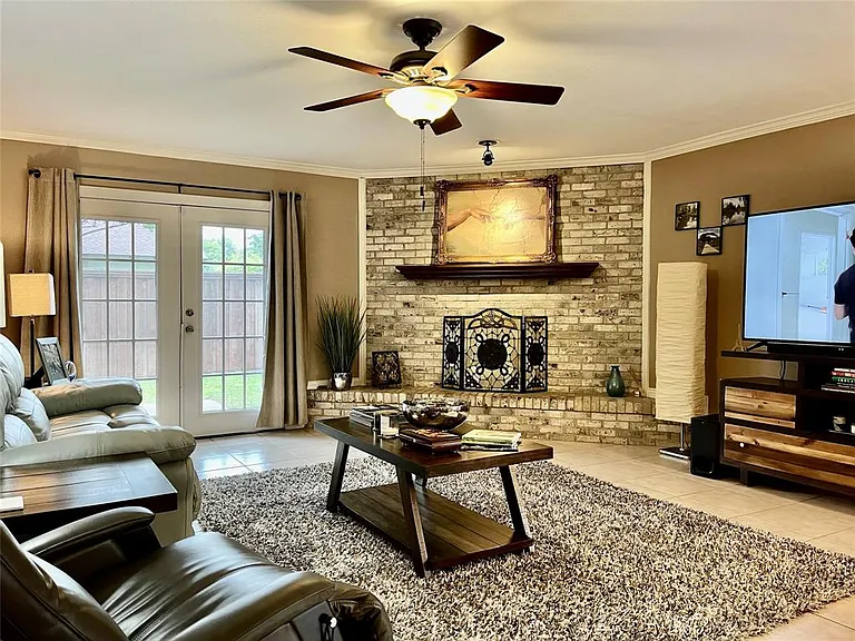 15542 Earlport Cir — Photo 2