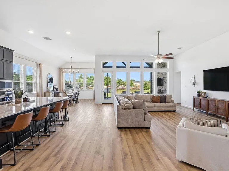 11610 E Wood Dr — Photo 4