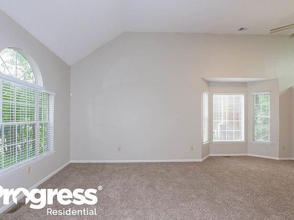 3rd image of 7312 Reynard Ln