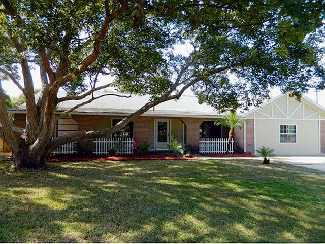 1st image of 169 Leisure Cir