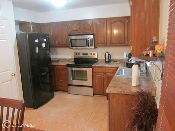 3rd image of 12658 Monarch Ct