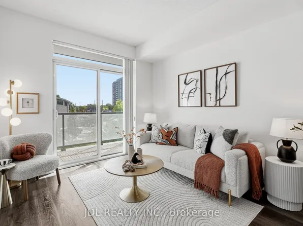 68 Canterbury Pl #220, Toronto, ON M2N 0H8