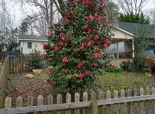 106 Francis Ct, Gastonia, NC 28056