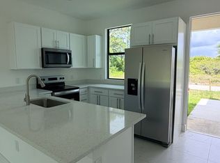 498 Loretta Blvd, Lehigh Acres, FL 33974