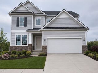 629 Gretchen Ln, Saline, MI 48176