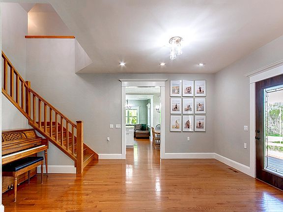 4th image of 14524 Ibson Ave