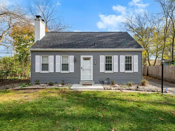 19528 Paxson Dr S, South Bend, IN 46637