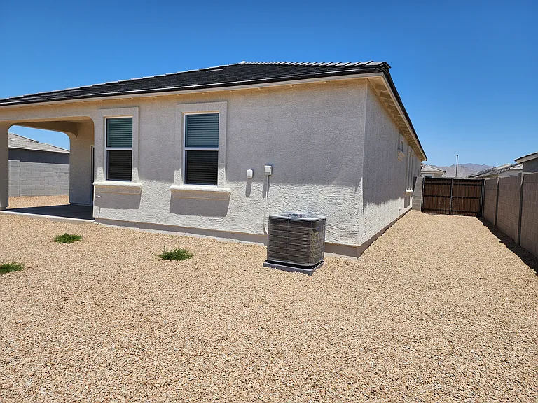 24597 W Illini St — Photo 33