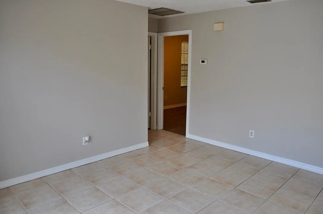 2 bed, 865 sqft, $1,500 — Photo 4