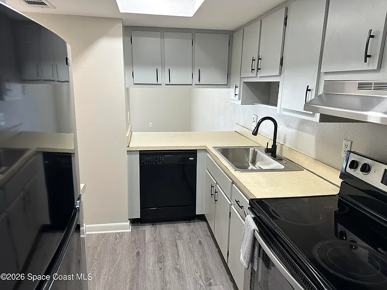 1424 Croftwood Dr #1428 — Photo 5
