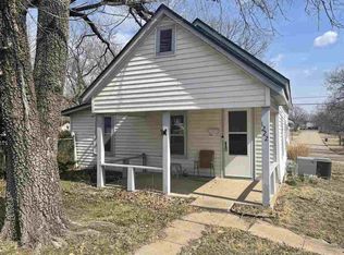 1222 Osage St, Augusta, KS 67010
