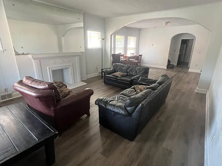 11108 Ashbury Ave — Photo 11
