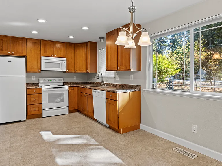 8416 100th Street Ct SW — Photo 5