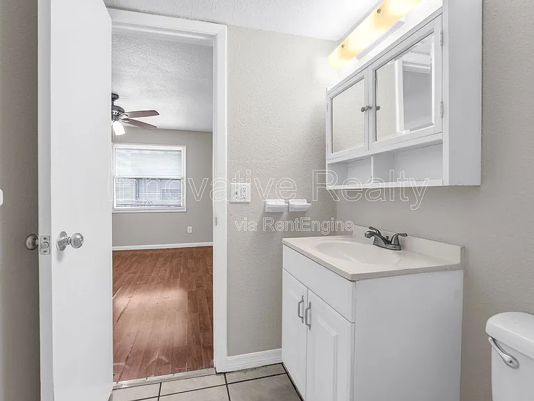 5111 Curry Ford Rd #4 — Photo 13