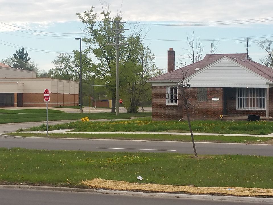 1st image of 7759 W Outer Dr