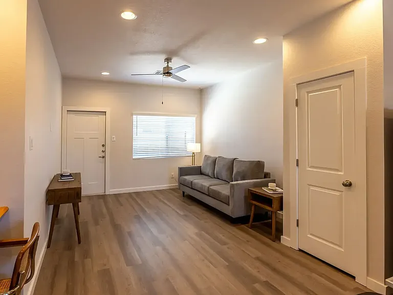 North Creek Cottages — Photo 10