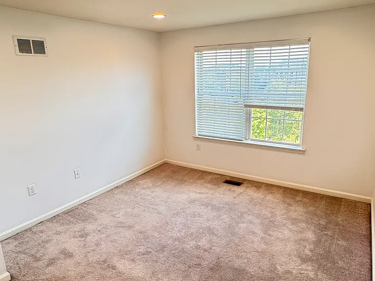 1116 Goddard Way — Photo 19