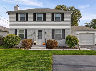 1202 N Winton Rd, Rochester, NY 14609