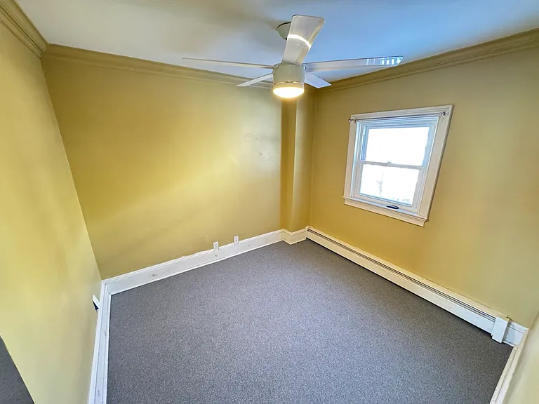 1547 Liberty St — Photo 14