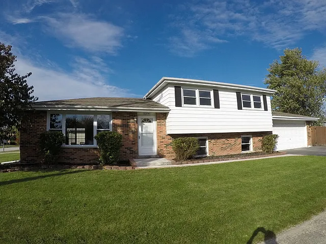 6520 179th St photo 1