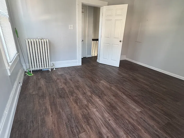 52 Mine St — Photo 9