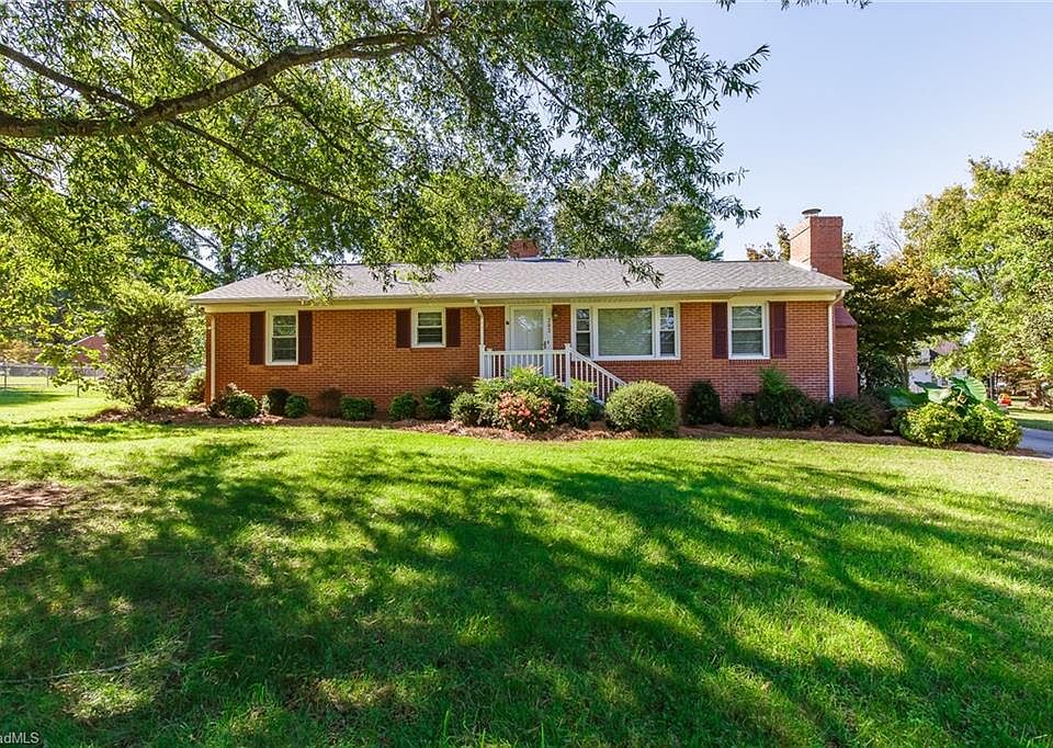 1st image of 202 Courtland Dr