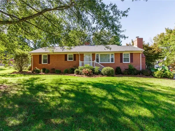 202 Courtland Dr, Elon, NC 27244