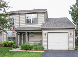 71 Wilton Ln, Mundelein, IL 60060